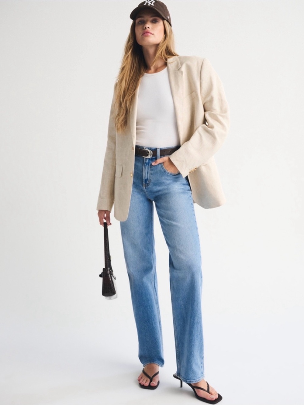 Abercrombie 90’s Relaxed Jean NWT